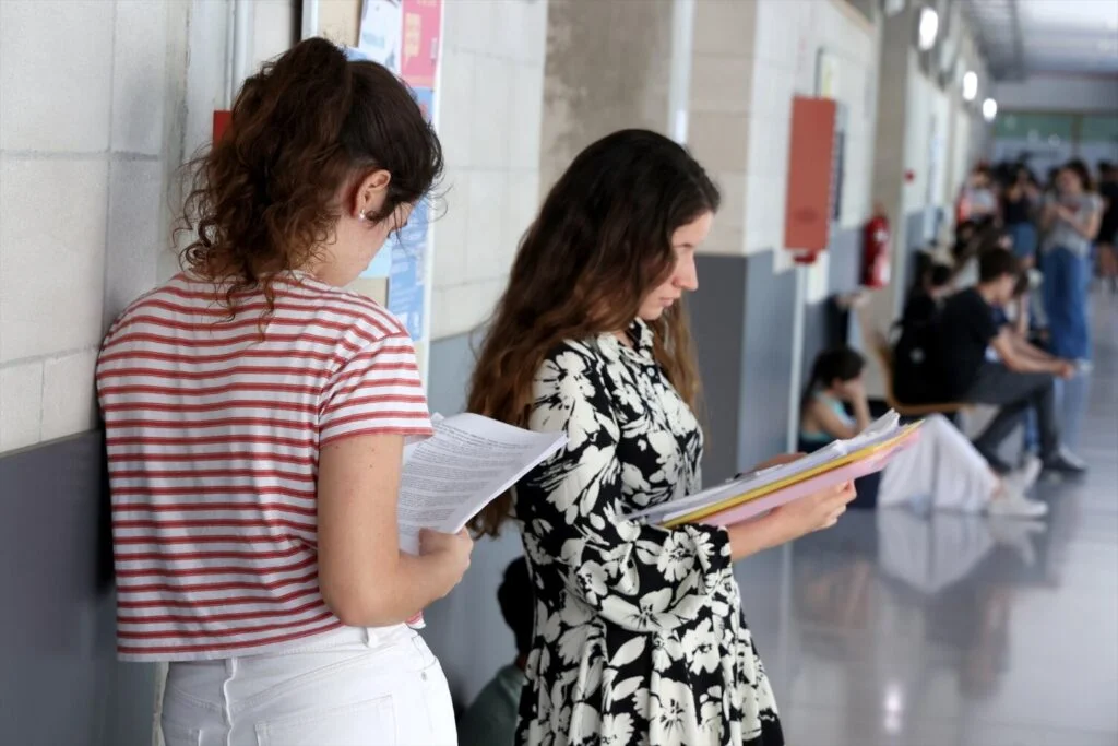 El acuerdo contempla la elaboración de una memoria de actuación conjunta que definirá cómo podría implantarse en La Palma un campus permanente