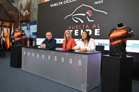 Un millar de ciclistas participarán este sábado en la IX Vuelta Ciclista Isla de Tenerife