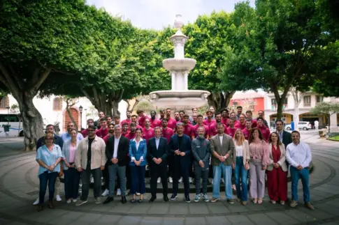El CD Tenerife celebra su ascenso en el Ayuntamiento de La Laguna