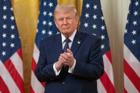 Trump aplaude la «profesional actuación» del Servicio Secreto tras tiroteo en las inmediaciones de la Casa Blanca