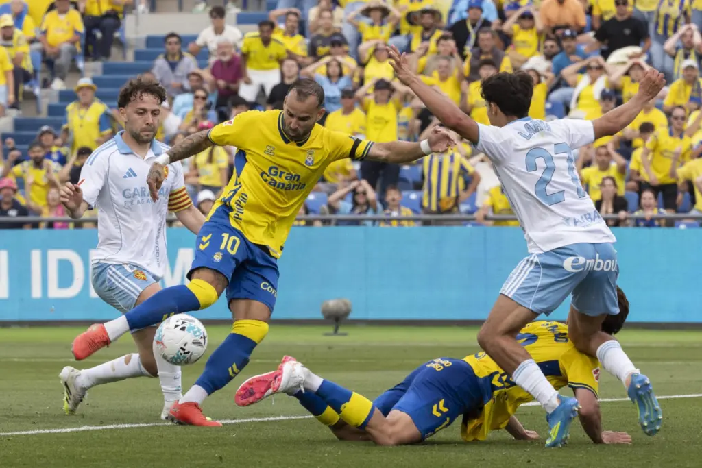 Jesé remata a puerta