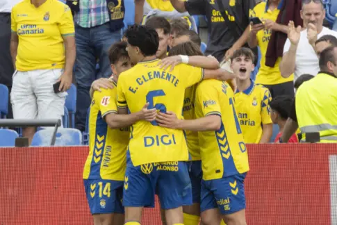 1-1 | La UD Las Palmas no pasa del empate ante el Real Zaragoza en el Estadio de Gran Canaria