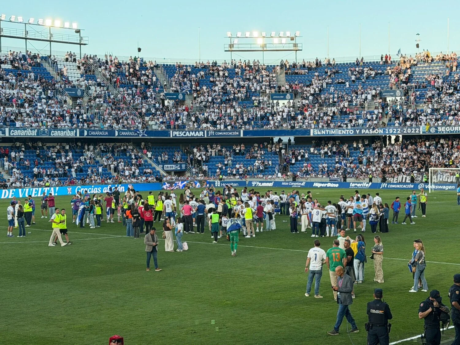 2-0 | El Heliodoro estalla de júbilo con un Tenerife de plata