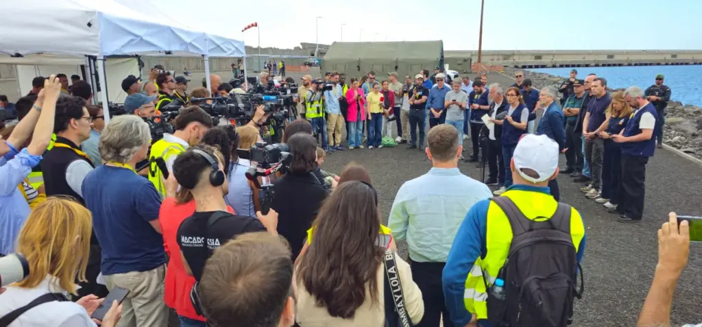 Sanidad confirma un positivo francés y avanza el cierre del operativo del MV Hondius