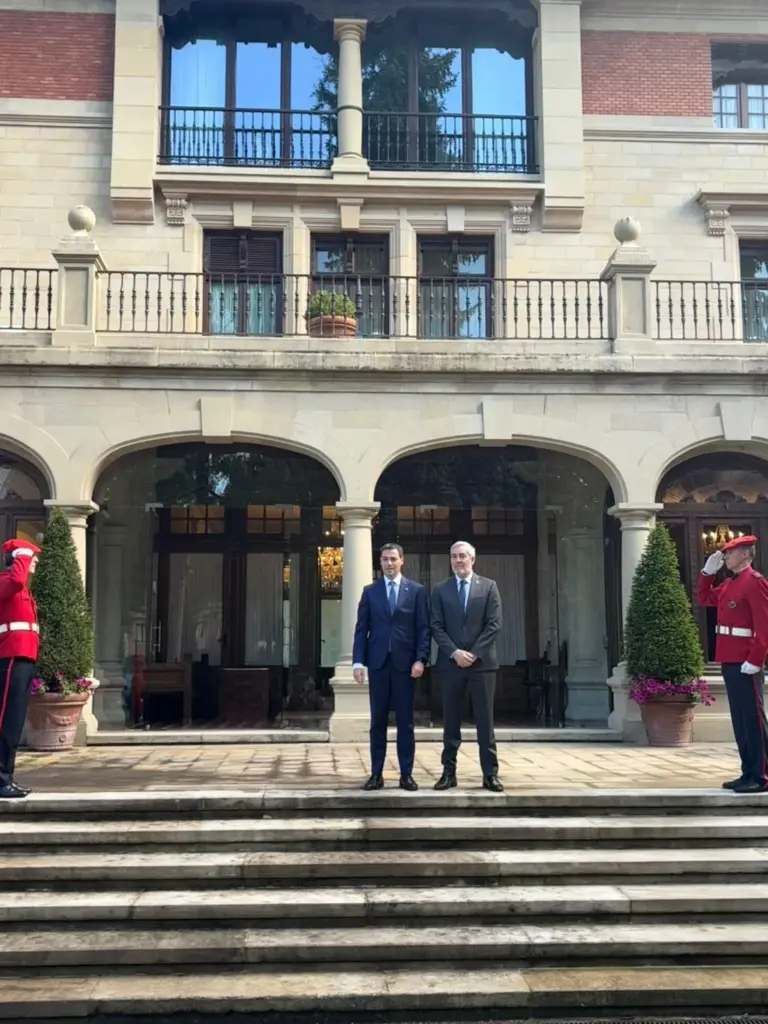 Pradales y Clavijo analizan en Vitoria-Gasteiz posibles "soluciones" al reto migratorio
