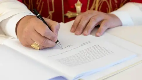 León XIV publica su primera encíclica y advierte que la IA se concentra en pocas manos