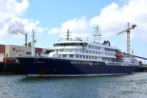 Tres personas han fallecido y otra ha sido hospitalizada en Sudáfrica en cuidados intensivos. El crucero viajaba desde Argentina a Canarias
