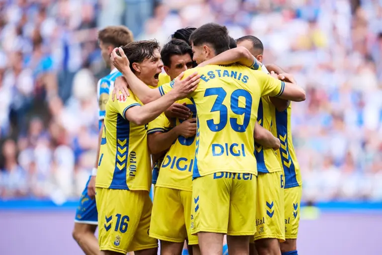(1-2) La UD Las Palmas se clasifica para los playoffs de ascenso a Primera División