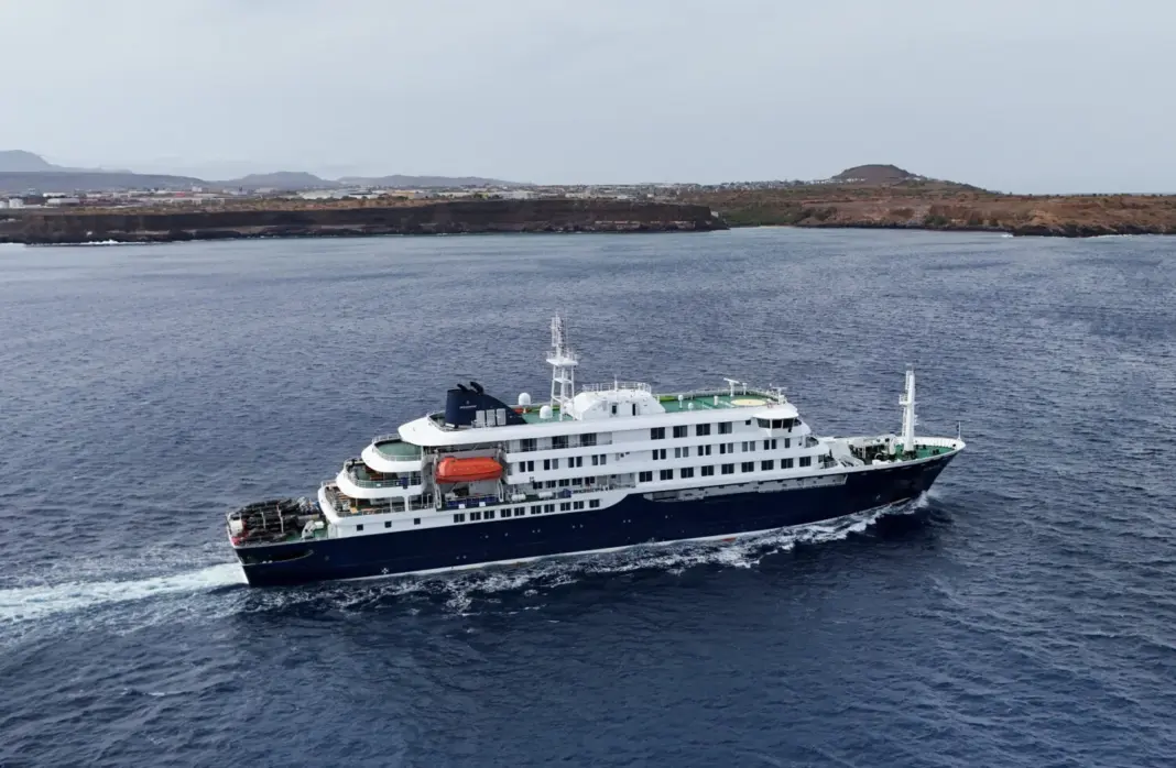 El crucero con un brote de hantavirus. Imagen Reuters