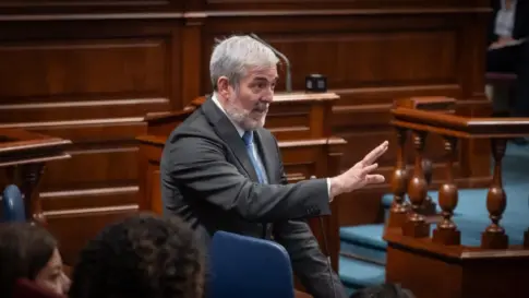 Clavijo acusa al Gobierno de Sánchez de ocultar que había contagios en el crucero Hondius