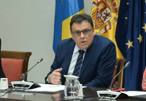 El Gobierno canario prevé que la reforma de la Ley del Suelo llegue en julio al Parlamento