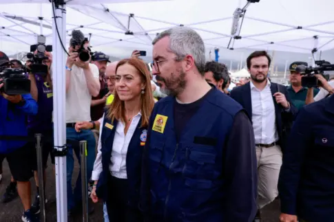 Las horas previas a la llegada del barco MV Hondius al puerto de Granadilla