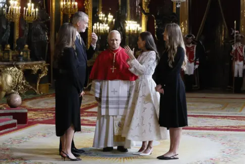 Papa León XIV | El papa León XIV termina su primer discurso en España con un mensaje de conciliación