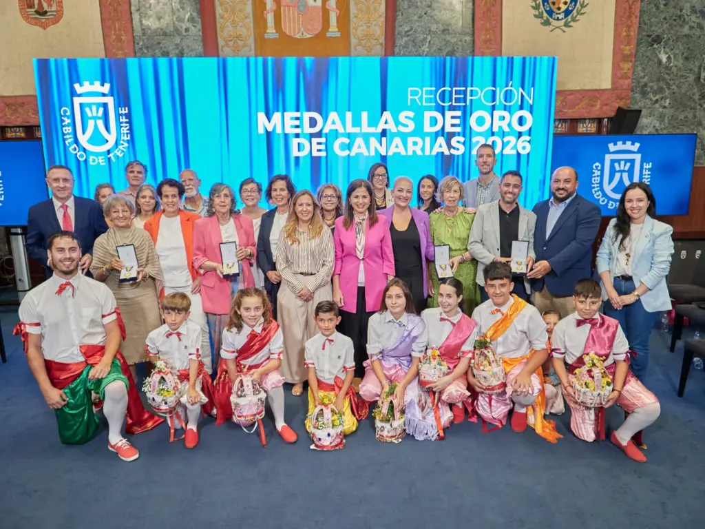 El Cabildo de Tenerife homenajea a los distinguidos con las Medallas de Oro de Canarias 2026