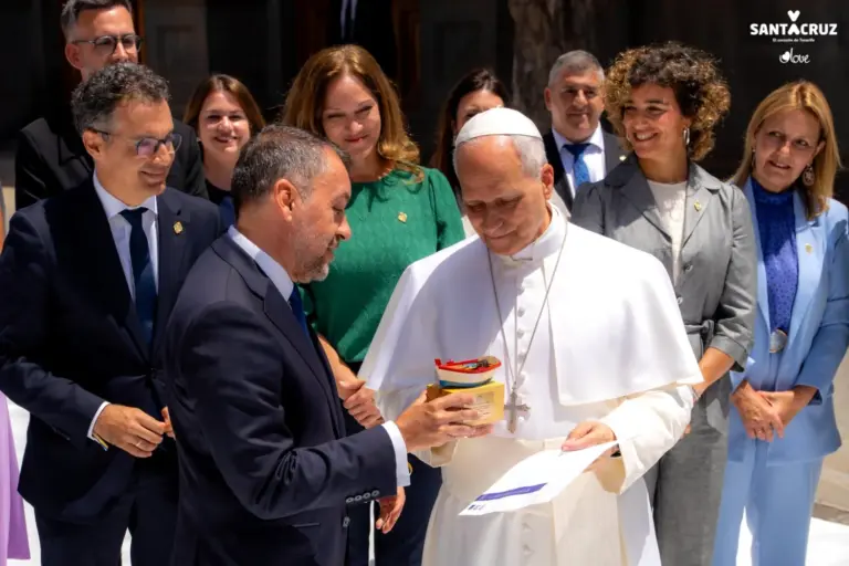Bermúdez destaca la «respuesta ejemplar» de Santa Cruz de Tenerife en la visita papal
