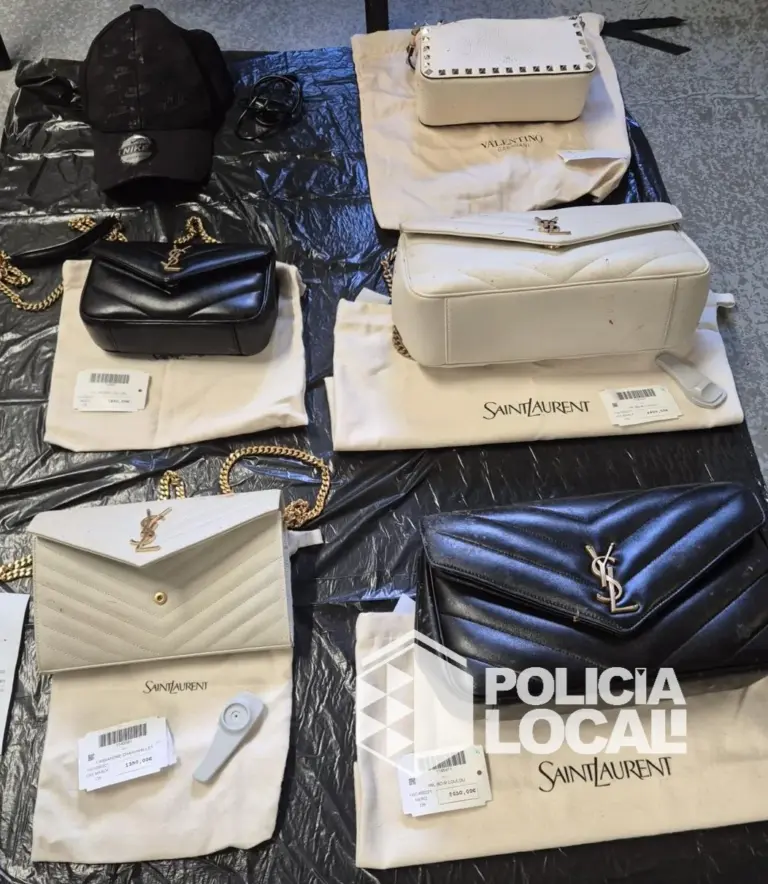 La Policía Local recupera cinco bolsos de lujo robados en Santa Cruz de Tenerife