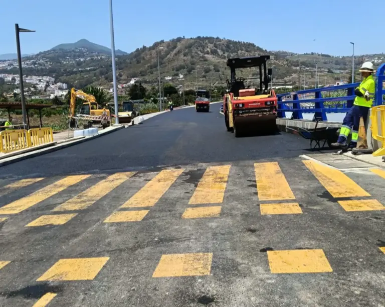 Nuevos desvíos en Arucas por la recta final del asfaltado de la Circunvalación