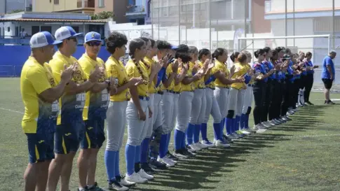 Capitalinos mantiene el liderato tras un igualado derbi canario de sóftbol femenino