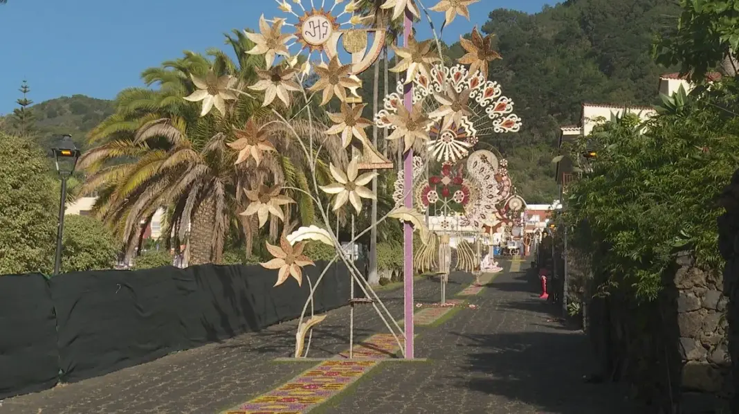 Villa de Mazo despliega el esplendor floral de su Corpus Christi