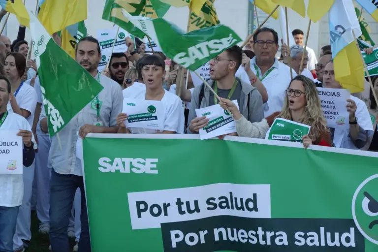 SATSE denuncia recortes en las contrataciones de verano y alerta del riesgo para la asistencia sanitaria