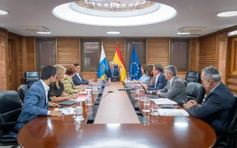Canarias rechaza el levantamiento de la contingencia migratoria y reclama «lealtad institucional» al Gobierno de Sánchez