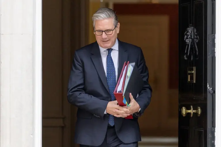 Starmer anuncia su dimisión como primer ministro de Reino Unido