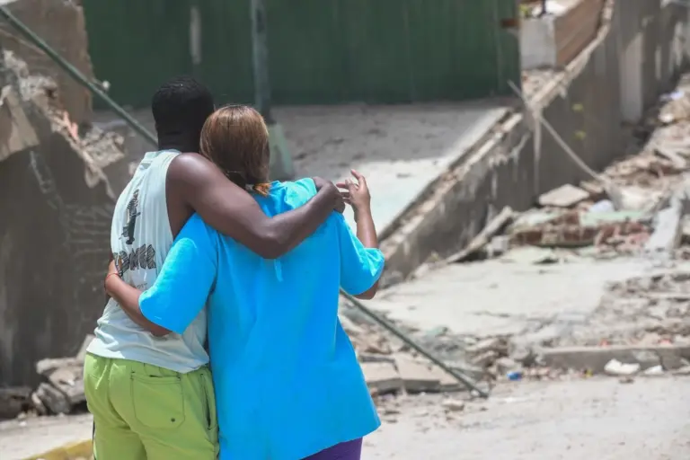 Los terremotos en Venezuela dejan ya 235 muertos y más de 4.300 heridos