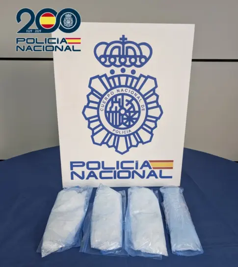 Detenido en Gran Canaria con un kilo de metanfetamina oculto en una maleta
