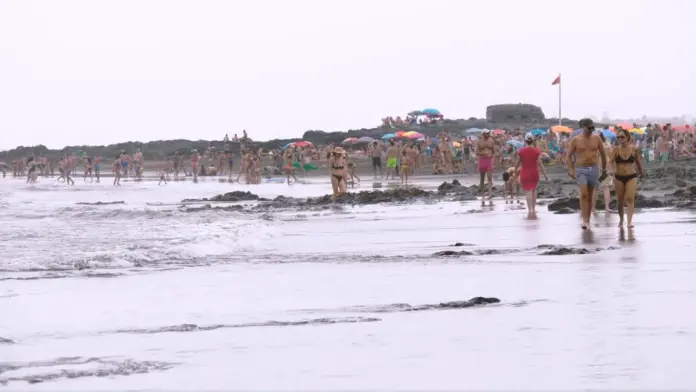 'Canarias, 1500 Km de Costa' publica una guía para evitar ahogamientos este verano