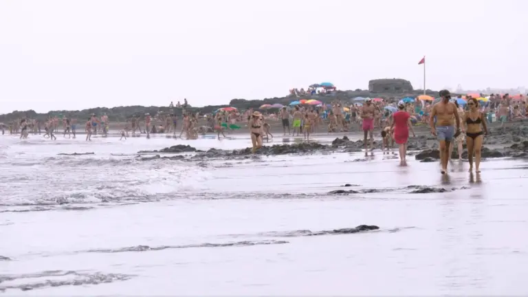 ‘Canarias, 1500 Km de Costa’ publica una guía para evitar ahogamientos este verano