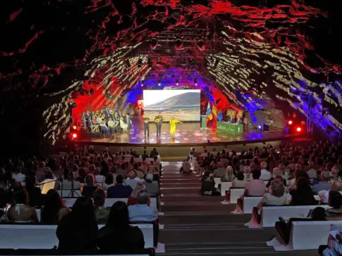 Jameos del Agua celebra el acto institucional ‘Honores y Distinciones’