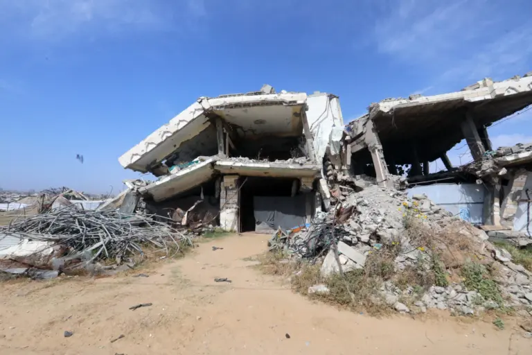 Alrededor de una decena de muertos en bombardeos israelíes en la ciudad de Gaza pese al alto el fuego