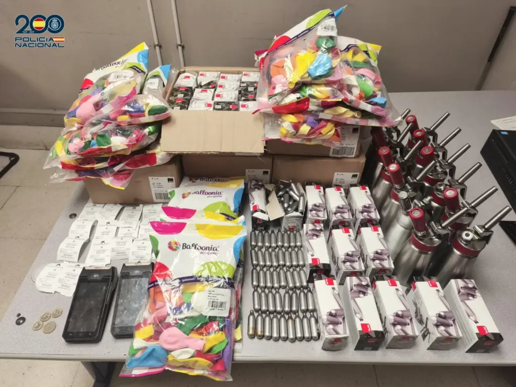 Detenido el propietario de un pub en Las Verónicas tras hallar drogas preparadas para la venta