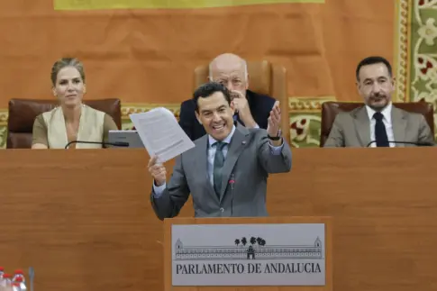 El Parlamento andaluz rechaza la investidura de Juanma Moreno