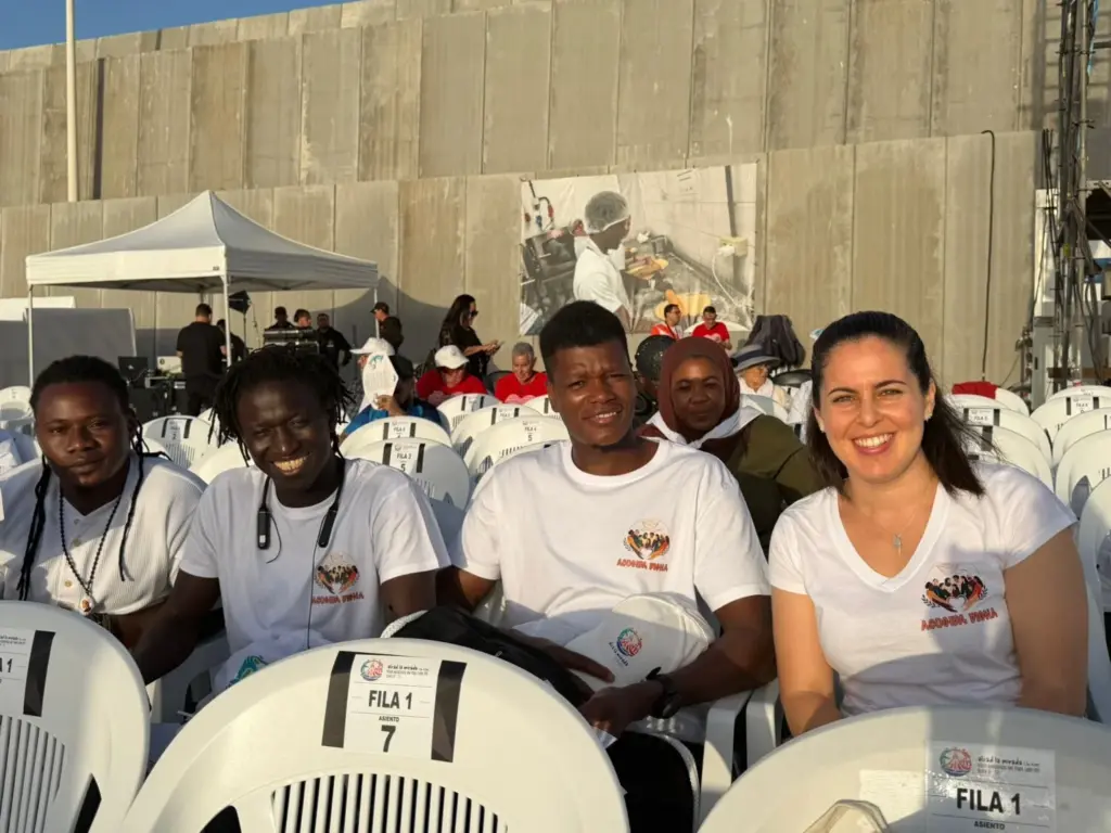 Visita papa León XIV a Gran Canaria. Migrantes en Arguineguín. RTVC. 11 junio 2026