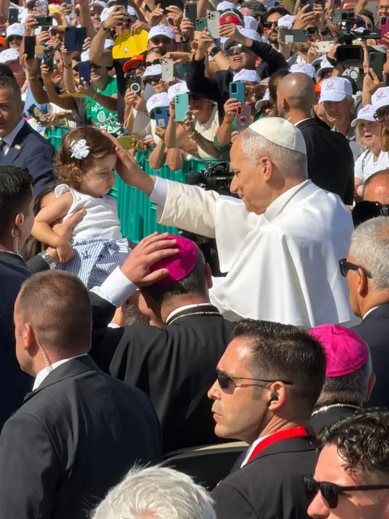 El papa León XIV llega a la Plaza del Cristo de La Laguna. Ana Tristán