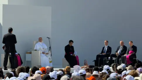 Los coordinadores de la visita papal en España: «Le hemos metido un tute excesivo»
