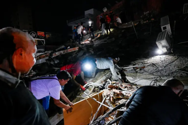 Venezuela informa de 32 fallecidos y más de 700 heridos tras doble terremoto de 7,2 y 7,5