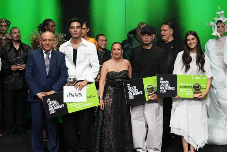 Yeremay Hidalgo se alza con el primer premio en el XV Certamen Internacional de Jóvenes Diseñadores en Tenerife