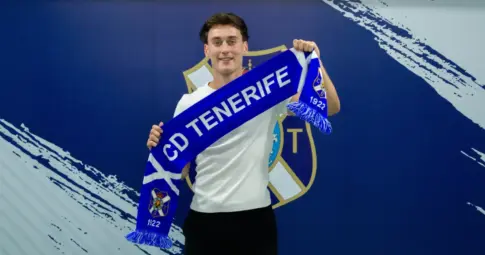 El CD Tenerife cierra su primer fichaje, Martin Pečar
