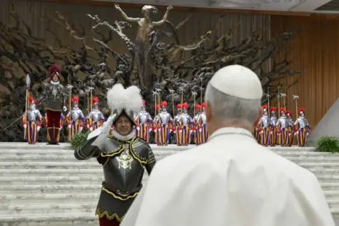 Cifras y curiosidades del recibimiento del papa León XIV en España