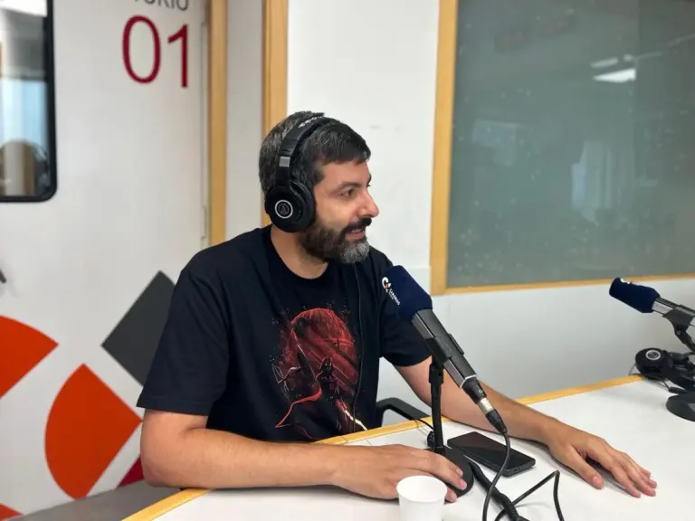 Itahiza Domínguez: «Estamos más ocupados que preocupados por el repunte de microterremotos bajo el Teide»
