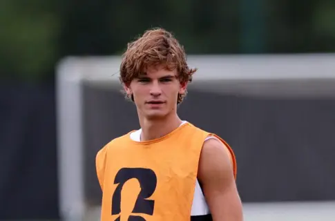 El Real Madrid quiere activar la cláusula de recompra del tinerfeño Nico Paz, según medios italianos
