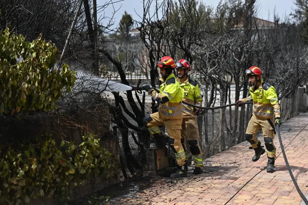 Canarias exige reiniciar el decreto de riesgos laborales de los bomberos