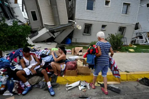 EN DIRECTO Venezuela | Asciende a 1.719 la cifra de muertos por el doble terremoto en Venezuela