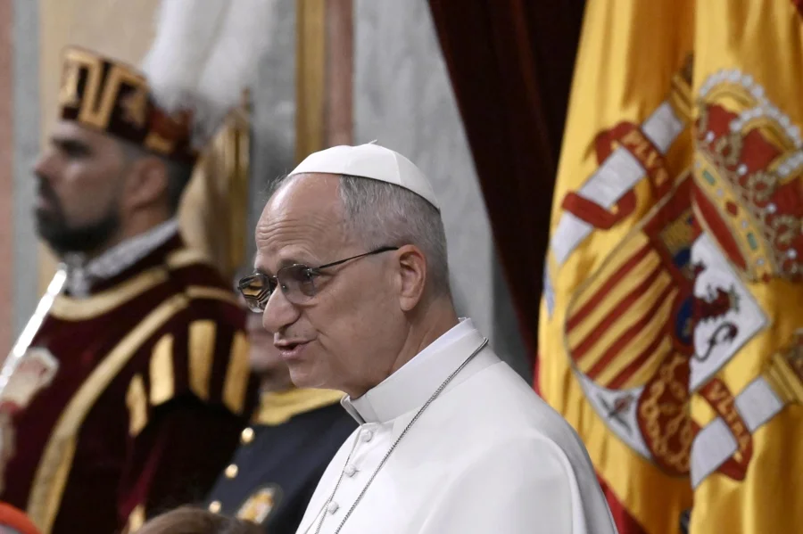 León XIV durante su intervención en el Congreso de los Diputados. Imagen EFE