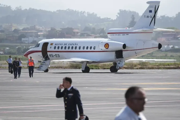 El papa León XIV regresa a Roma en un Falcon español tras la avería del avión de Iberia