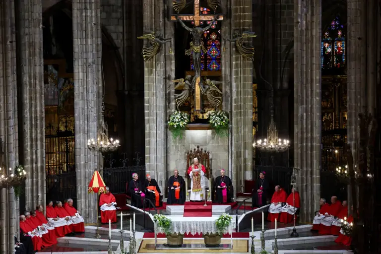 Papa León XIV en directo | El Papa alterna castellano y catalán en su primera intervención pública en Barcelona