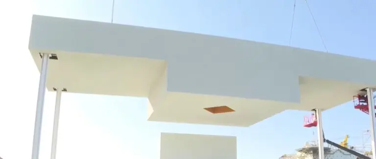 El altar papal del Puerto de Santa Cruz de Tenerife ya cuenta con su cubierta definitiva