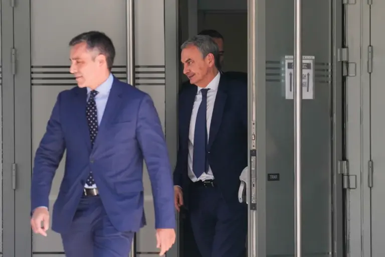 Zapatero se desvincula de la figura de Manuel Aarón Fajardo en su declaración
